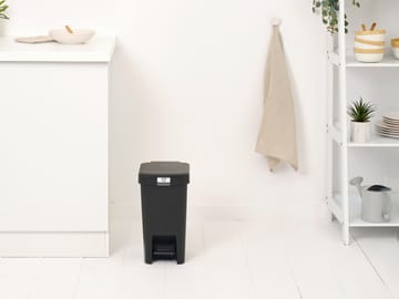 스텝업 페달 빈 10 L - Dark grey - Brabantia | 브라반티아