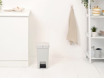 스텝업 페달 빈 10 L - Light grey - Brabantia | 브라반티아