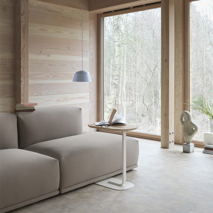 릴레이트 사이드 테이블 H: 73.5 cm, Oak veneer-off white Muuto | 무토